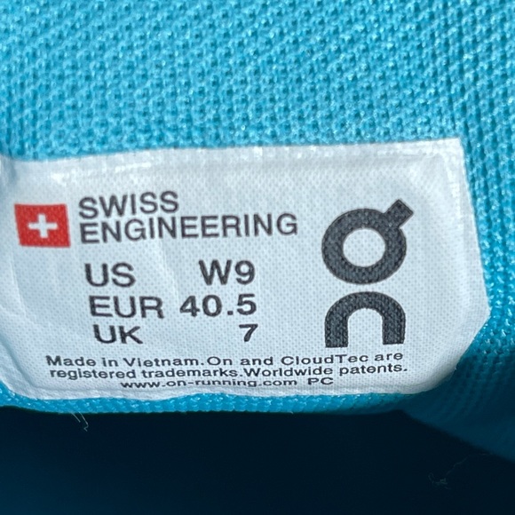 On Cloud Cloudster Women's Size 9 - Picture 9 of 10